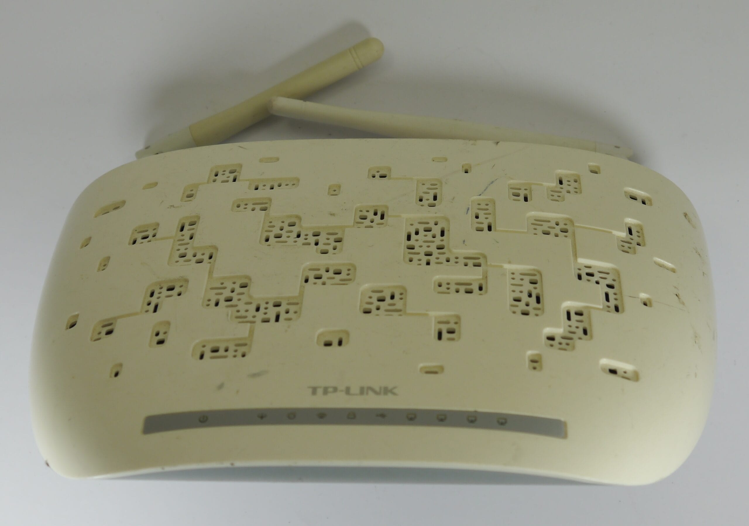 TP-Link TD-W8968 Wireless N300 Router White Used (No PSU)